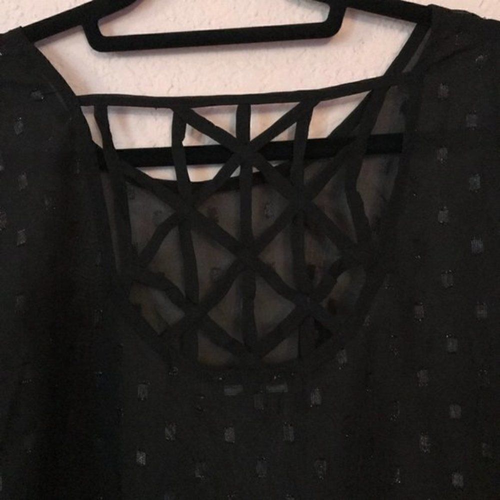 *30of3* Moa Moa blouse. Excellent condition. Size Small. - Picture 6 of 9